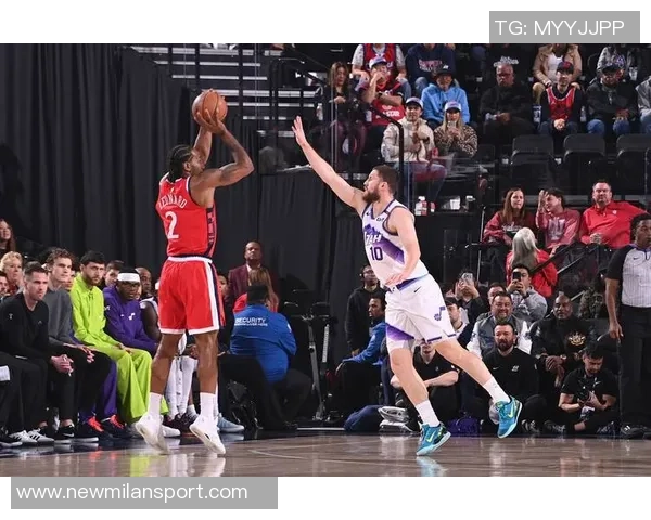 克鲁克斯在NCAA女篮赛中狂砍41分4篮板3助攻展现巨星风采