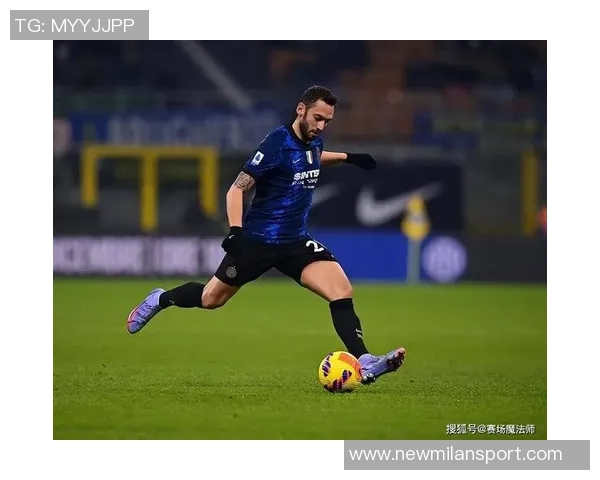 国米官方宣布恰尔汗奥卢左小腿肌肉拉伤将进行伤情评估