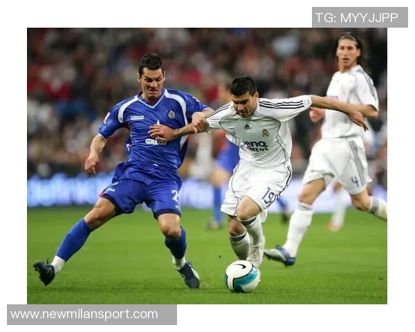 阿斯报道小雷耶斯续约皇马继续在青训体系中稳步成长